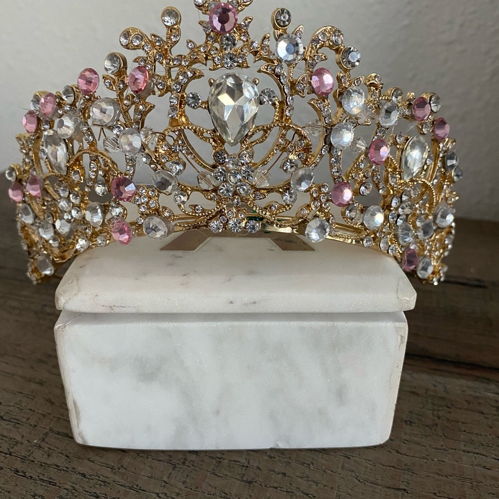 tiara